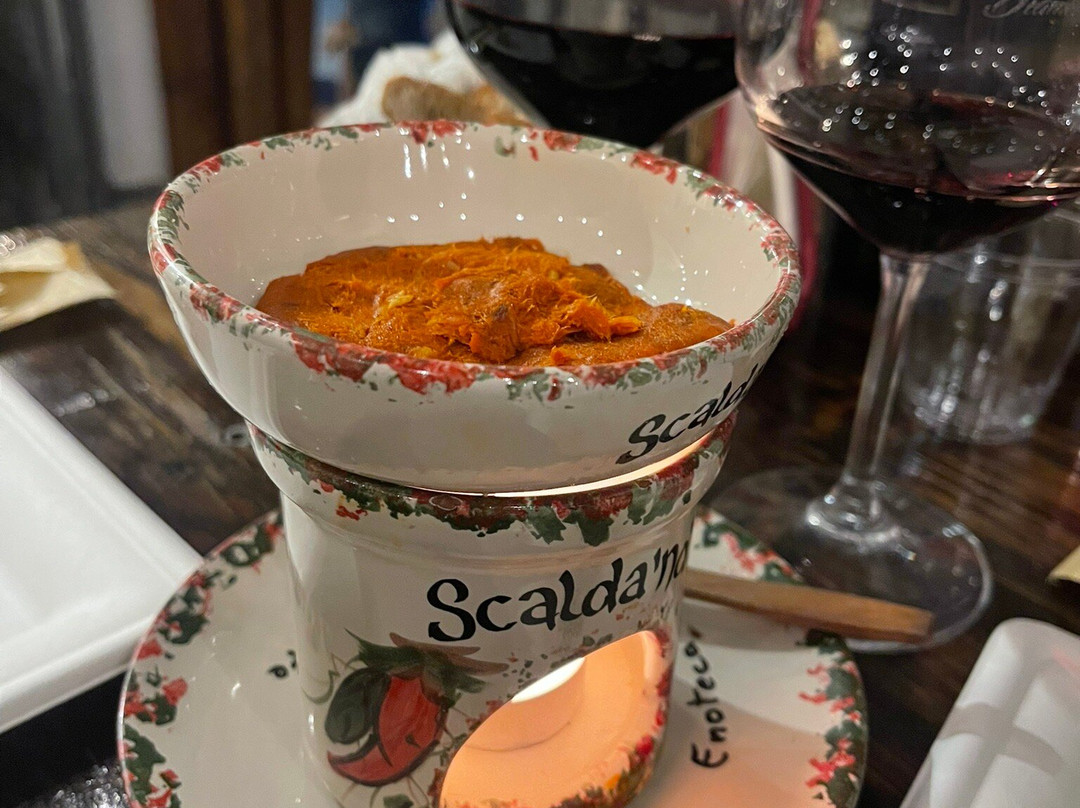Enoteca - Borgo Antico Diamante - Prodotti Tipici Calabresi-迪亚曼泰必去景点