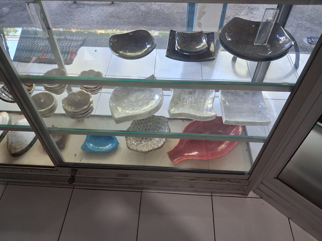 Sinar Mulia Art Shop-佩母德兰必去景点