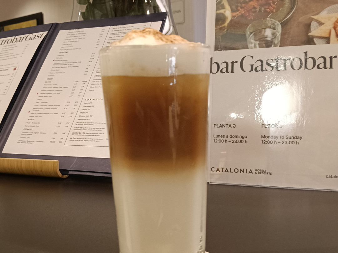花儿布兰卡观光饭店主图