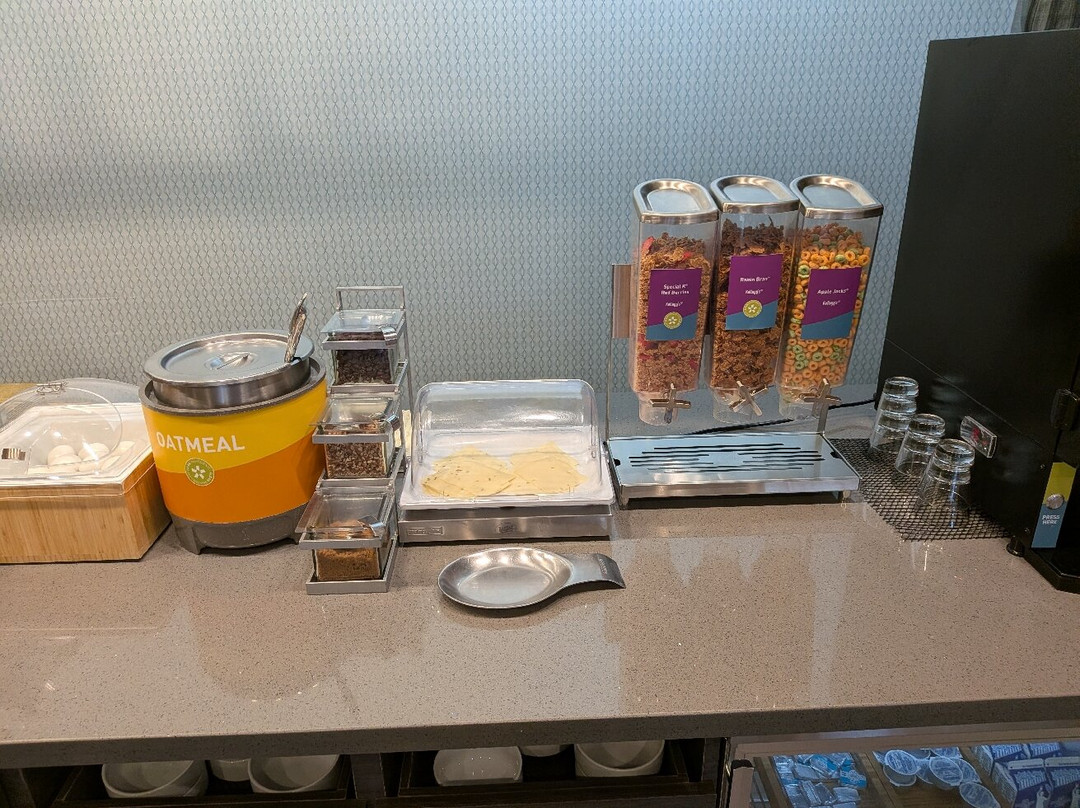 休斯顿斯塔福德希尔顿惠庭套房酒店主图