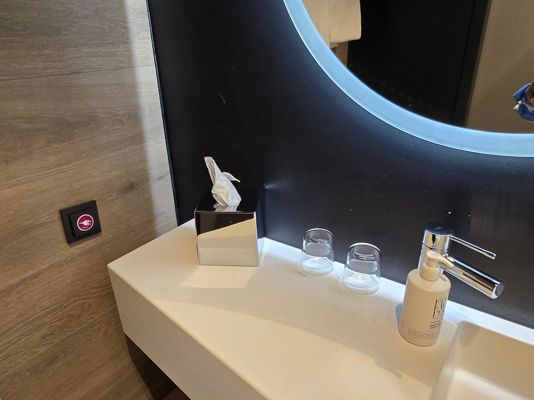 沃茨堡Moxy酒店主图