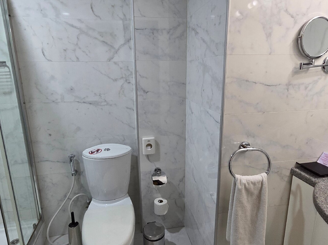 比什凯克中心温德姆华美达酒店主图