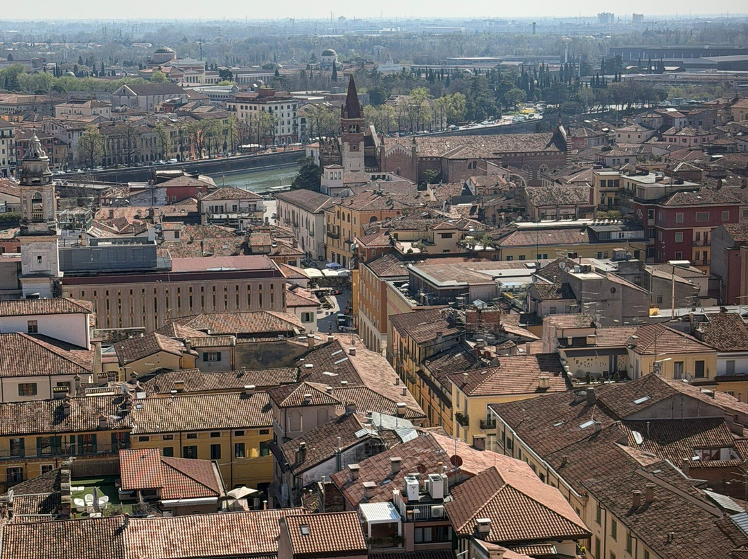 Torre dei Lamberti-维罗纳必去景点