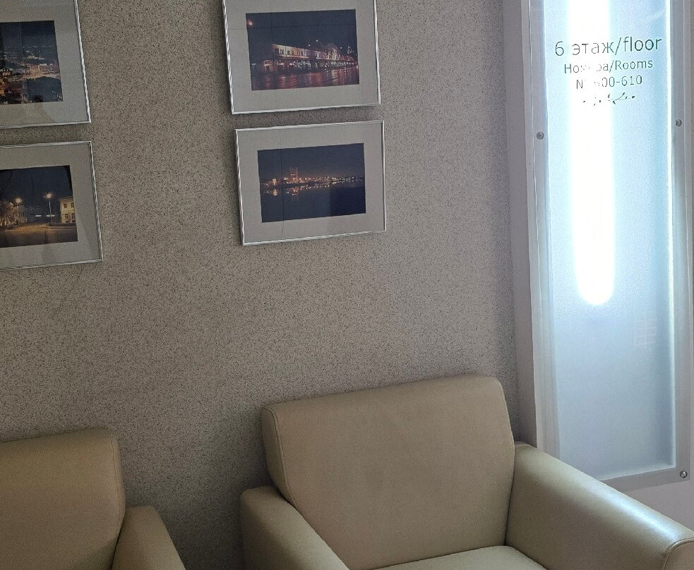 维萨威酒店主图