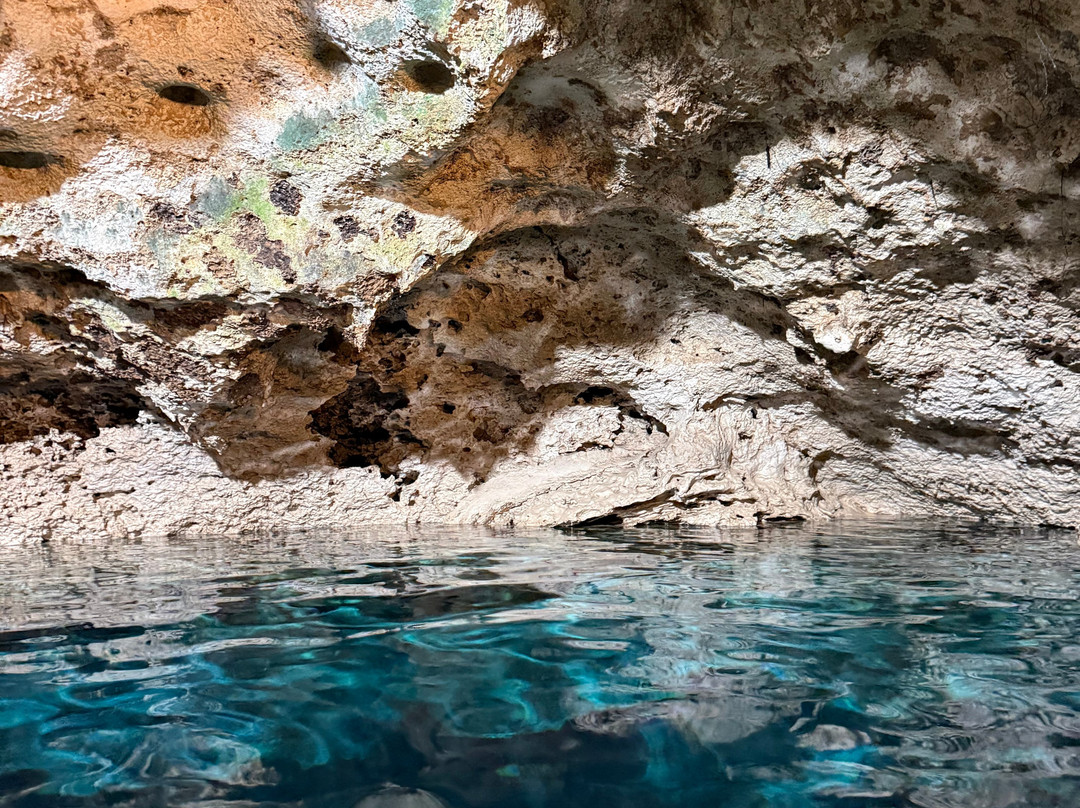 Paje Cave-帕杰必去景点