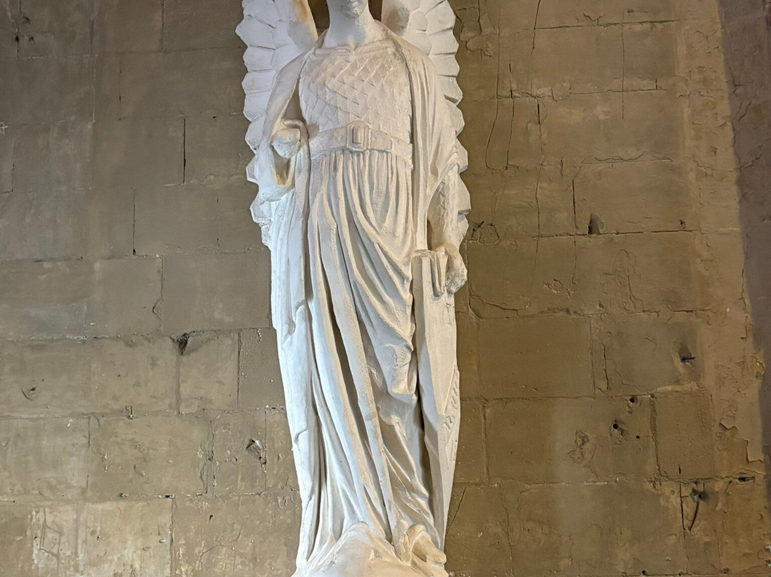 Eglise Saint Maurice-里尔必去景点