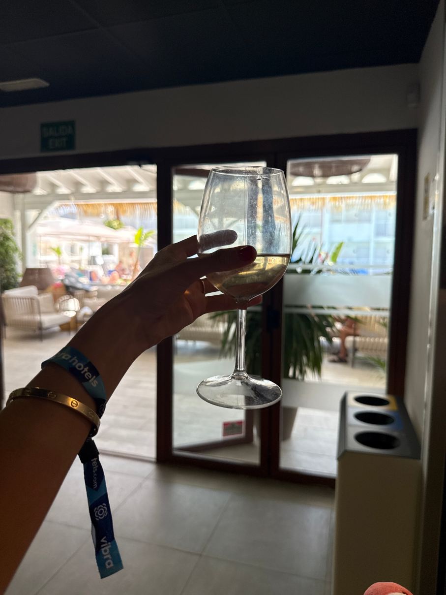 卡拉特里达普拉亚索尔酒店-旅行者