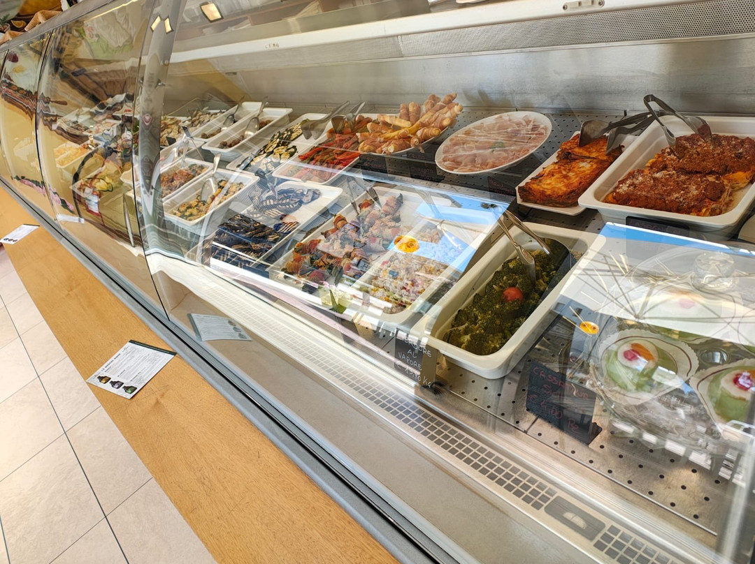 Gastronomia Delizie Marinare-利尼亚诺萨比亚多罗必去景点