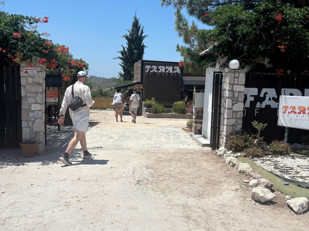 Farma of Rhodes Petting Zoo-Theologos必去景点
