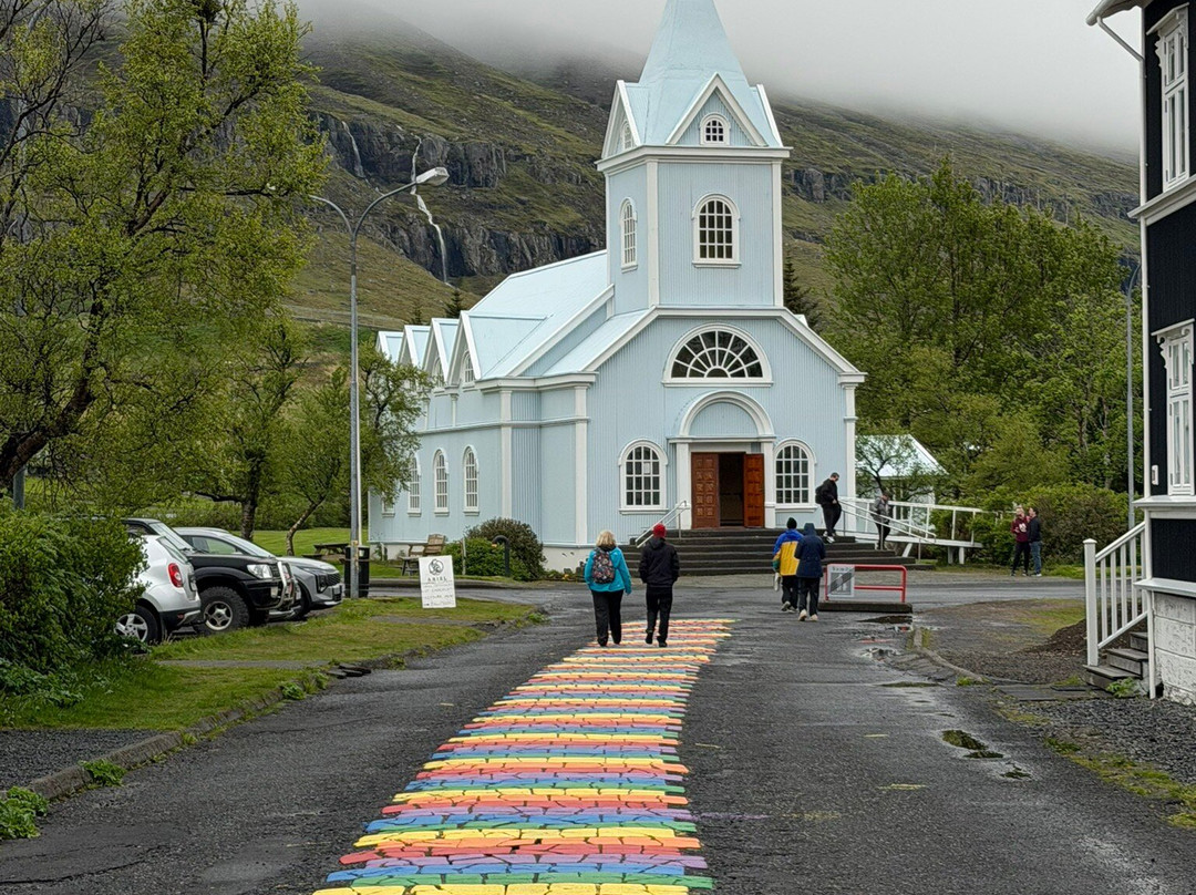 Seydisfjordur Church-塞济斯菲厄泽必去景点