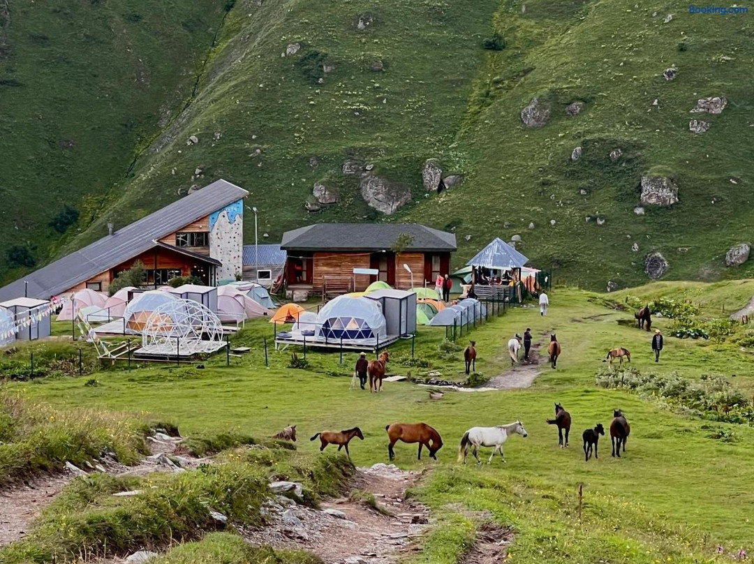 Zeta Camping -Chaukhi View Mountain Retreat