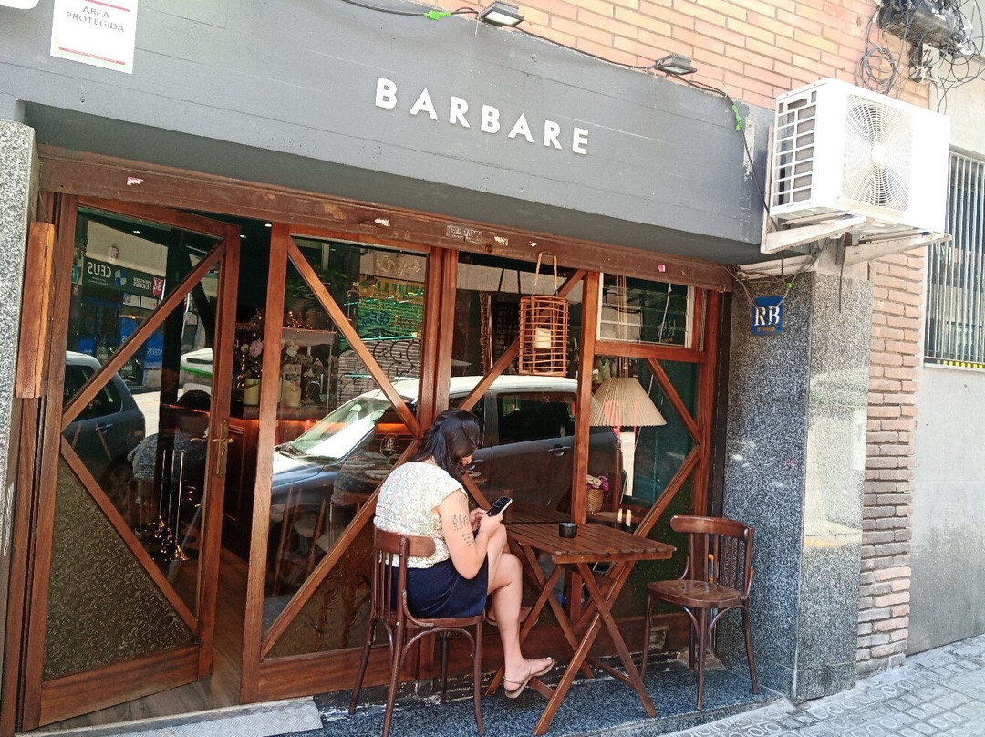 Barbare