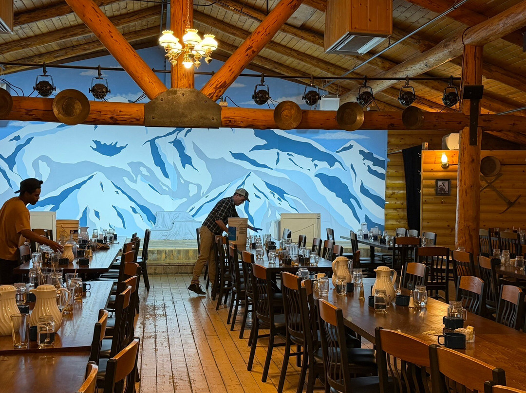 Music of Denali Dinner Theater-德纳利国家公园和自然保护区必去景点