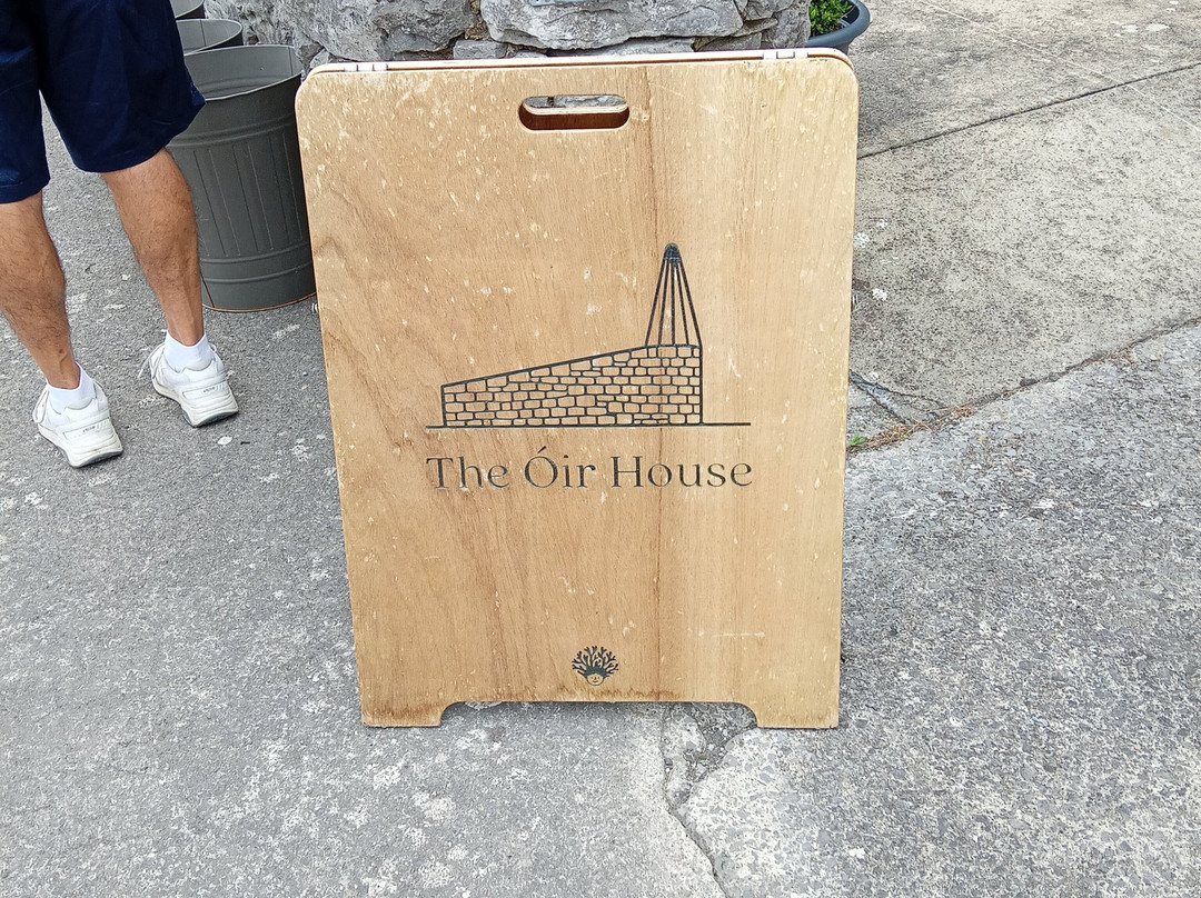 The Oir House