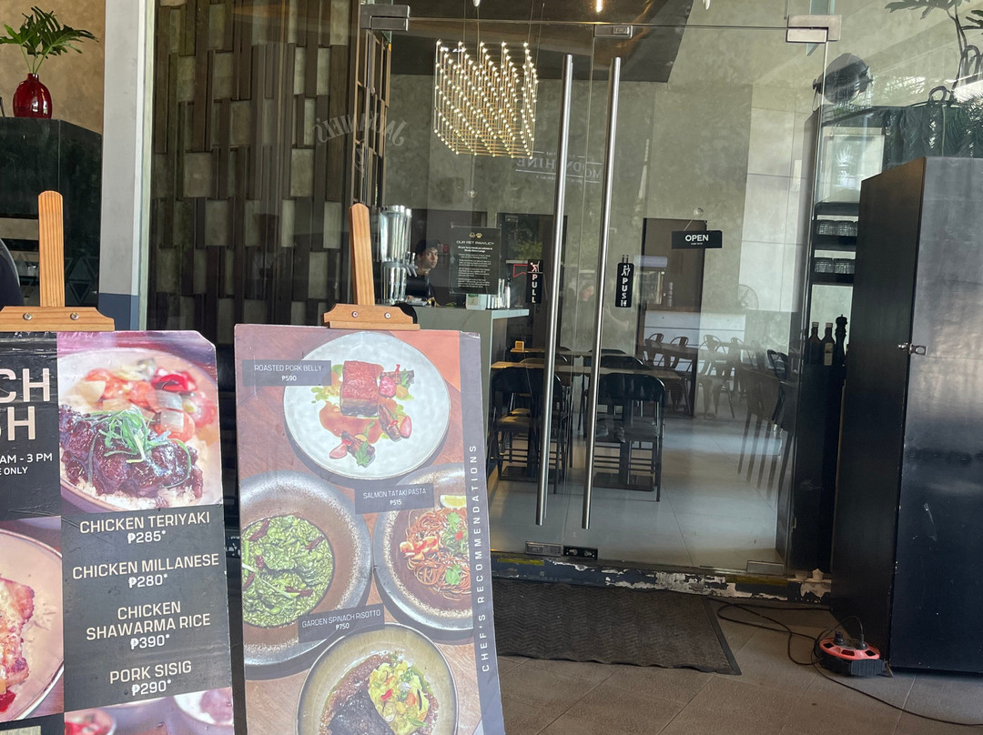 Elevate Bistro Lounge