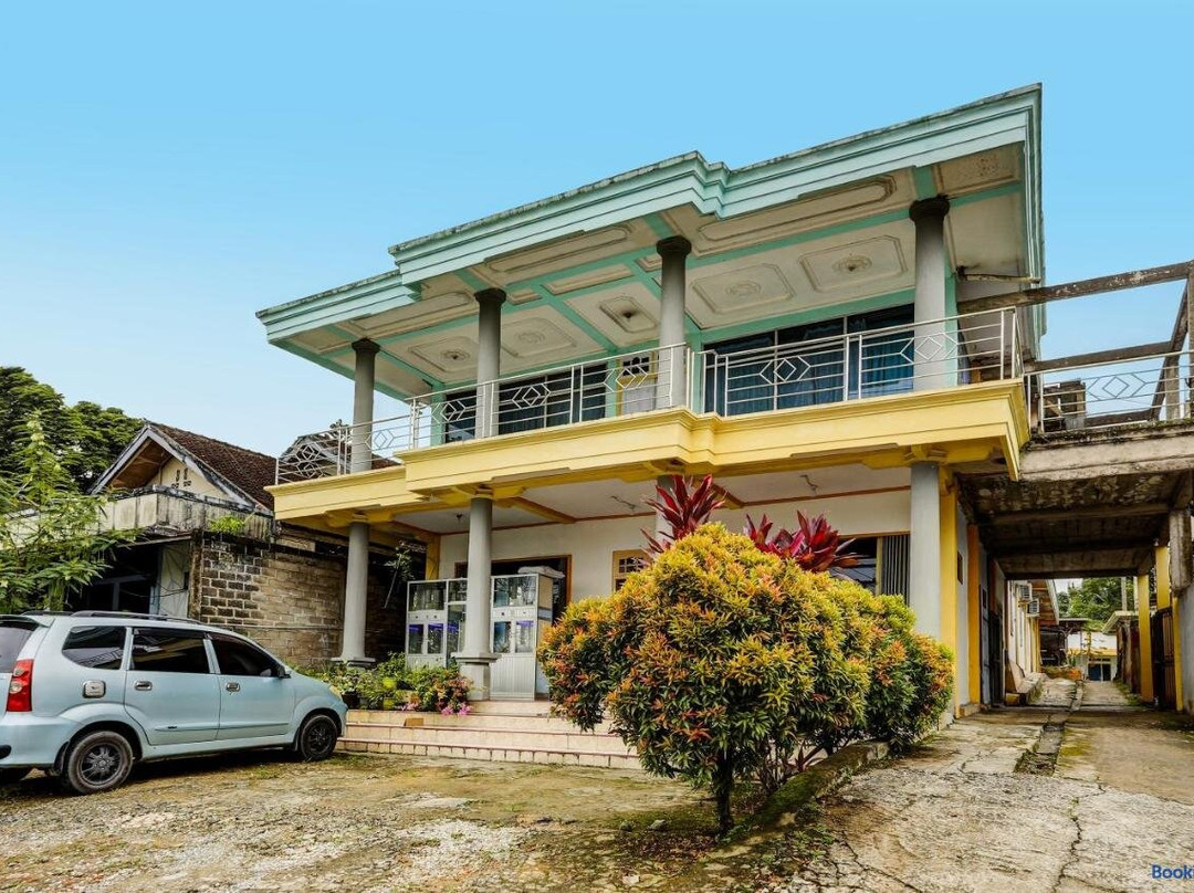 Hotel O Penginapan Aina Syariah