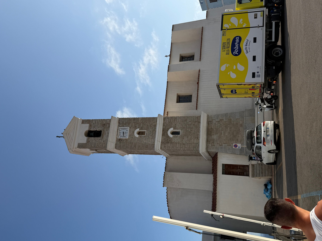 Church of Saint Theresa-圣特雷莎加卢拉必去景点