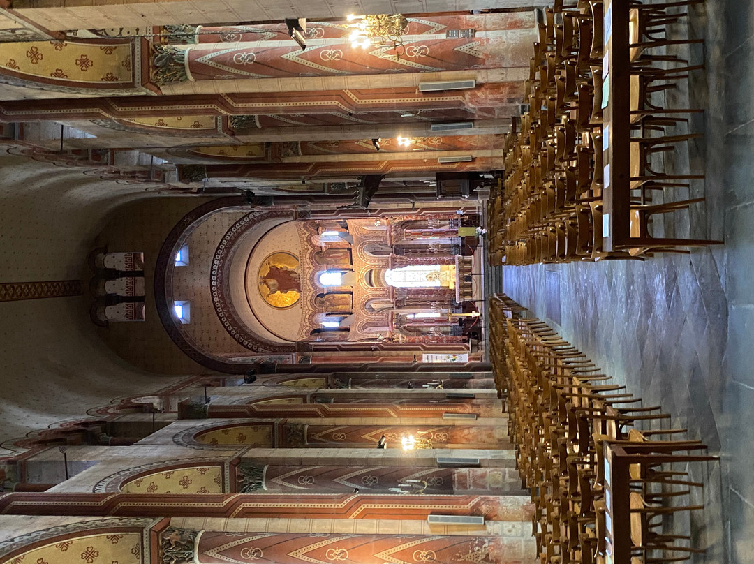 L'Abbatiale Saint-Austremoine-City of Issoire必去景点