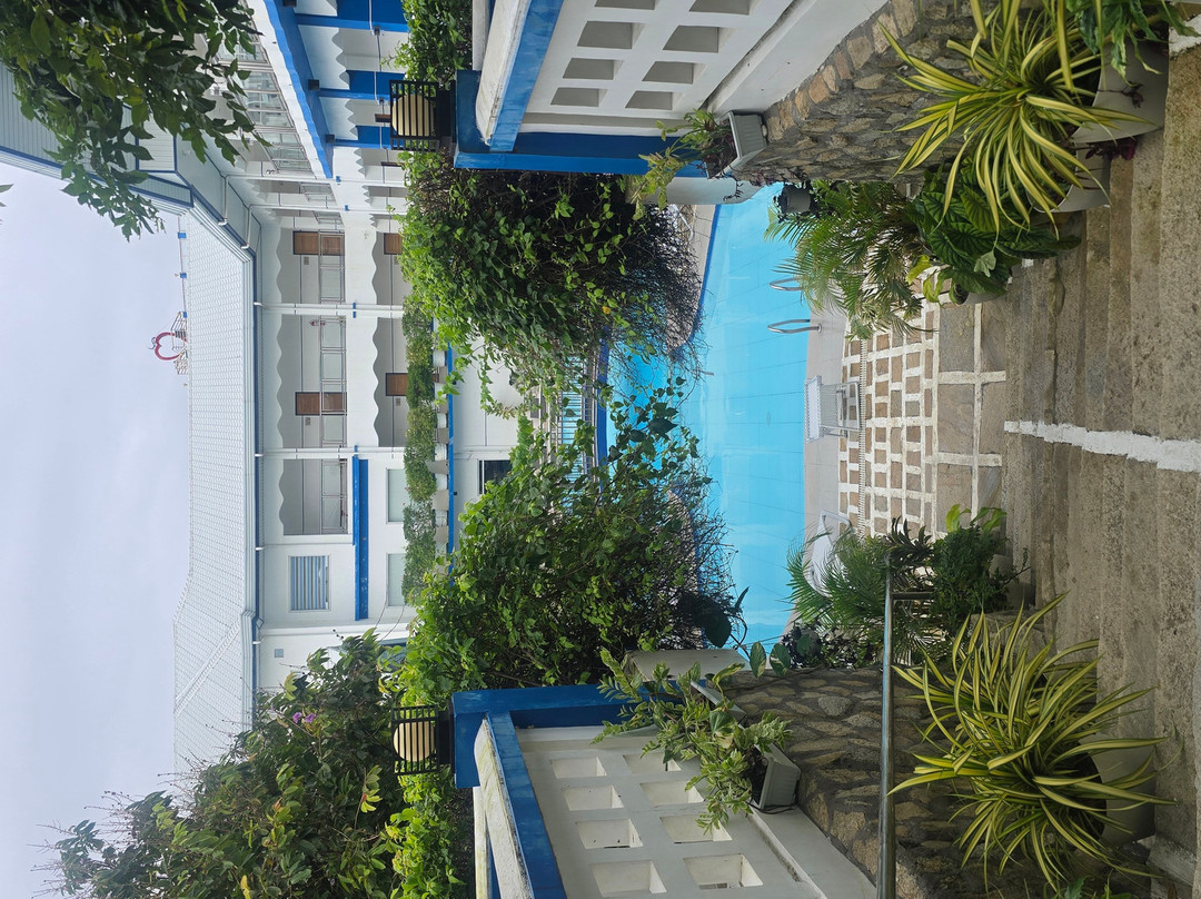 Santiago Cove Hotel and Restaurant主图