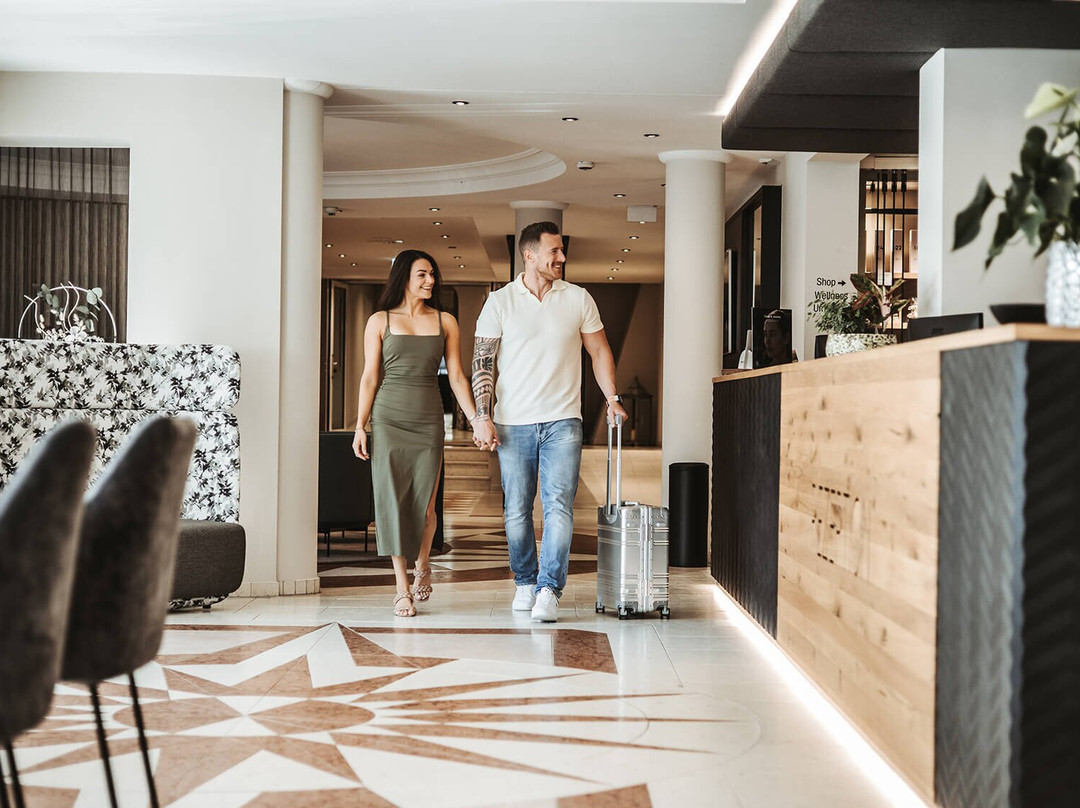 Hotel Almesberger主图