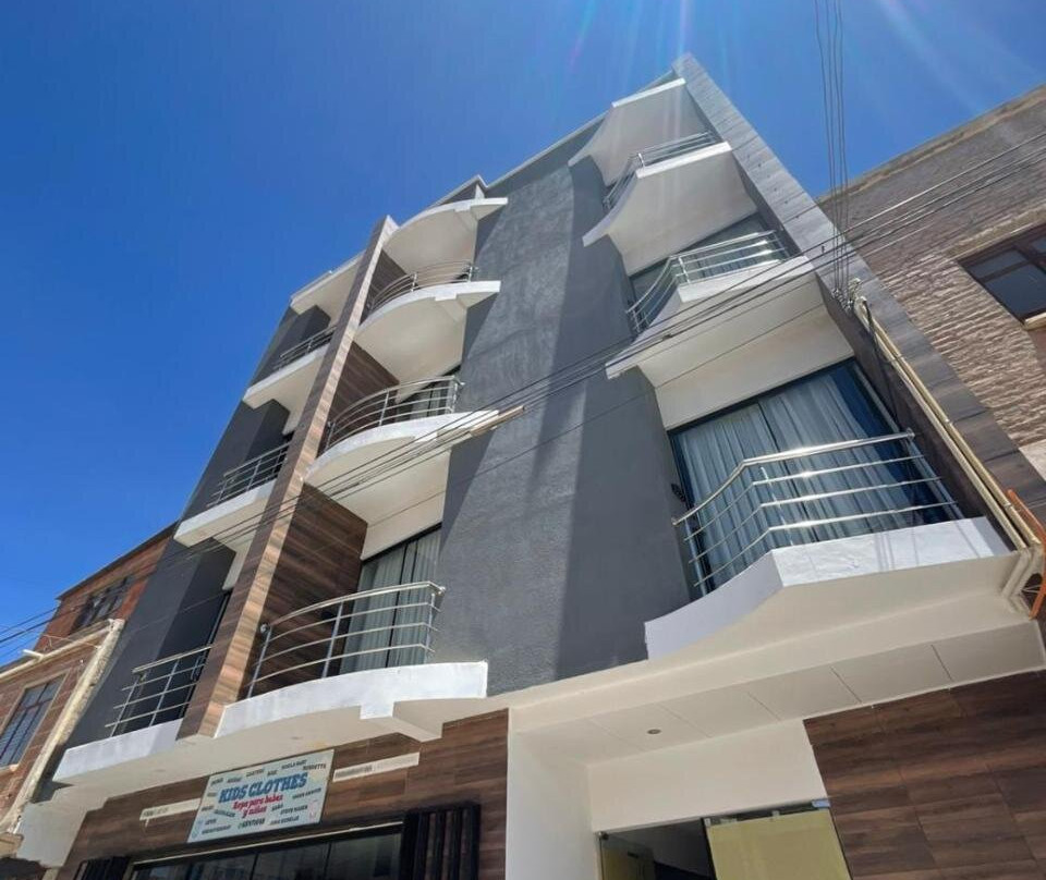Los Sauces Hotel VS TUPIZA