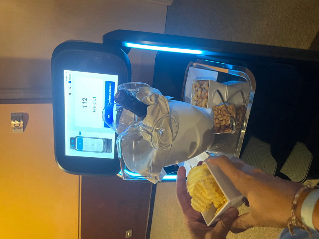 食人鱼汽车旅馆主图