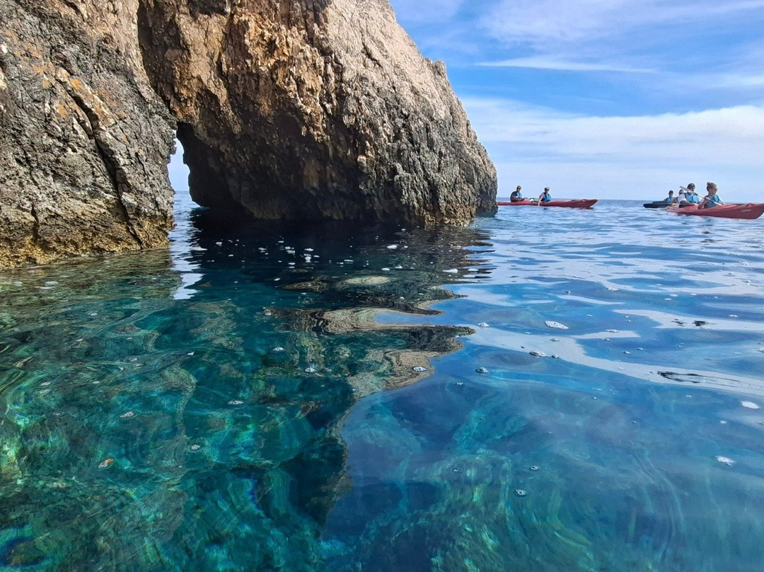 Sea Kayaking Zakynthos-扎金索斯必去景点