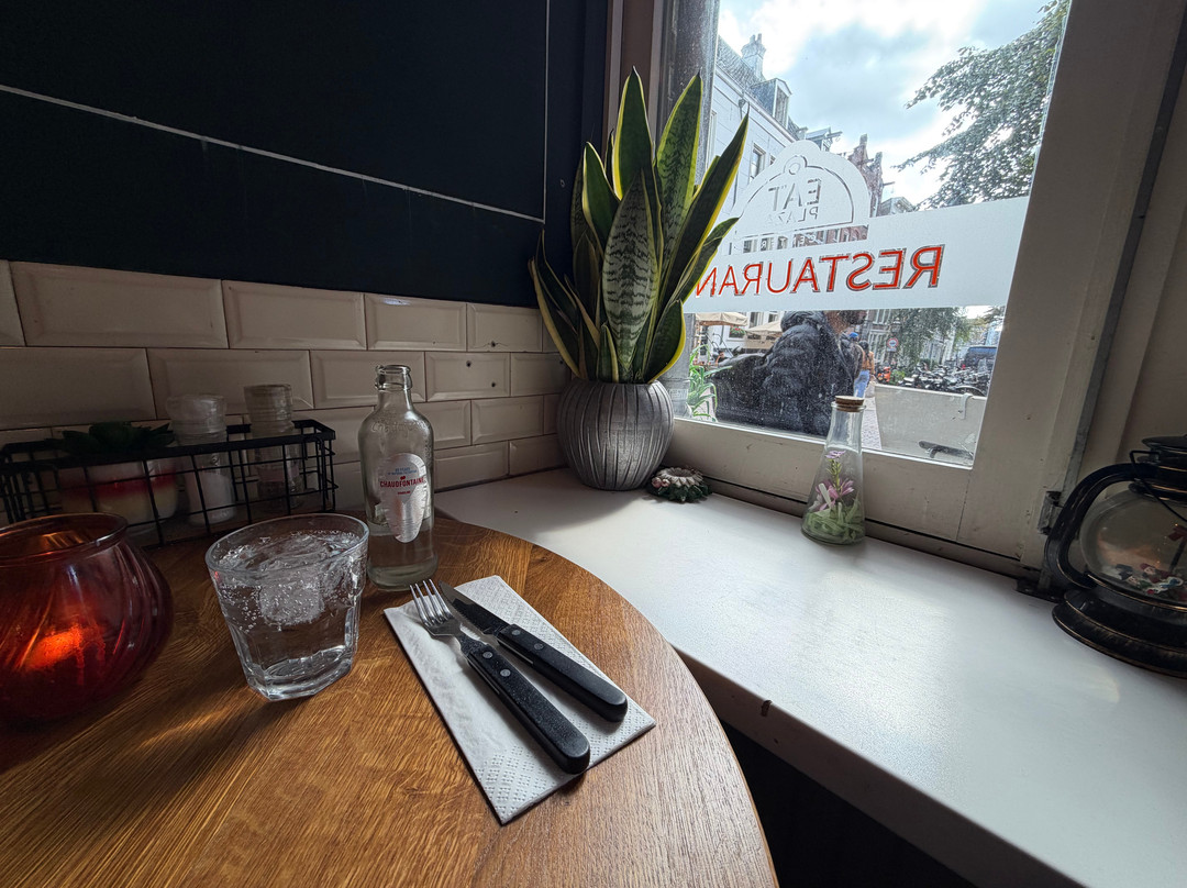 Eat Plaza Restaurant