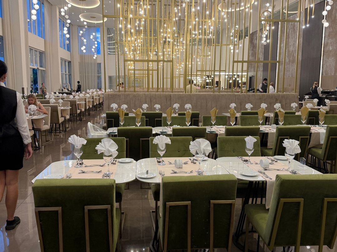 Chrysomare Beach Hotel and Resort主图