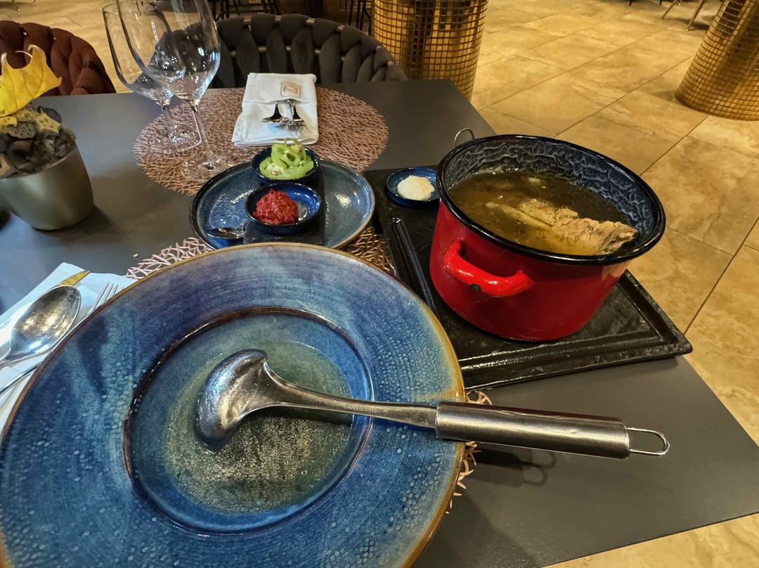 迪维努斯酒店主图