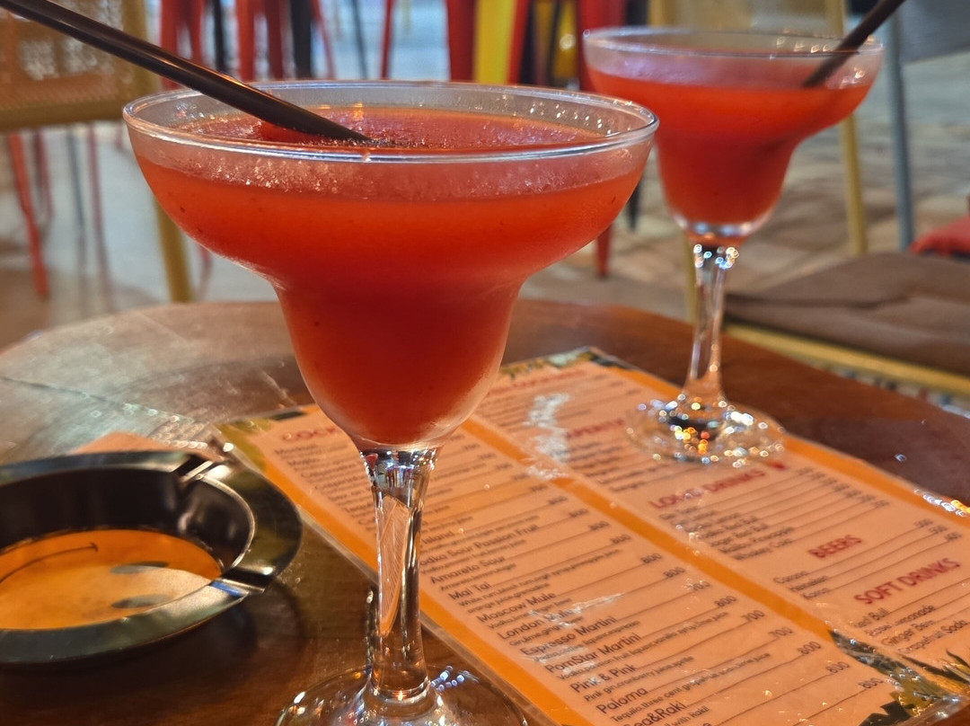 Vamos Cocktail Bar-Ksamil必去景点