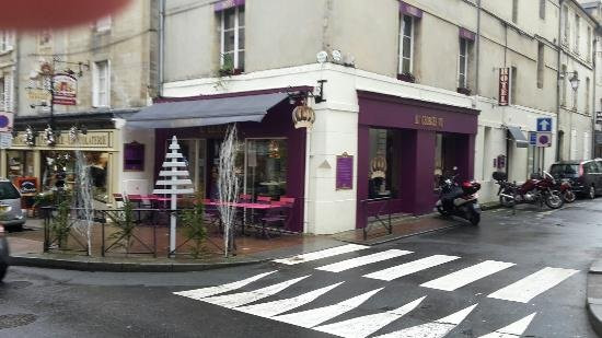 Au Georges VII