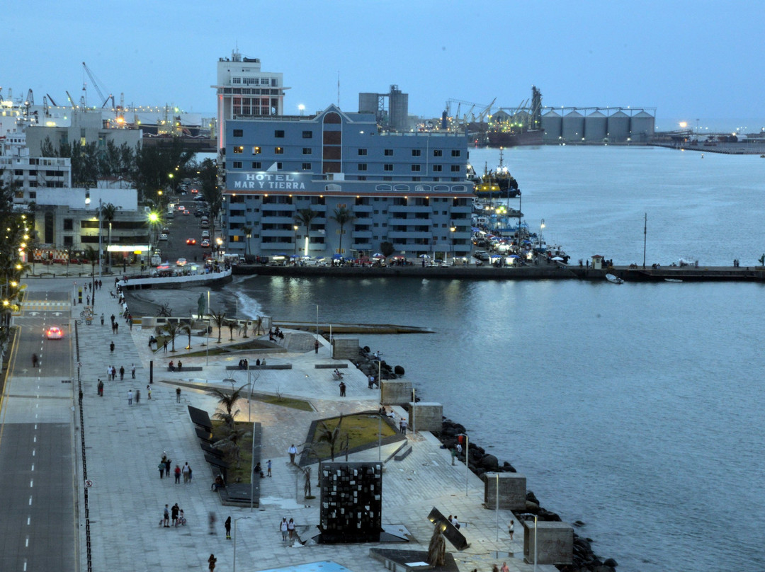 马尔与蒂尔拉酒店