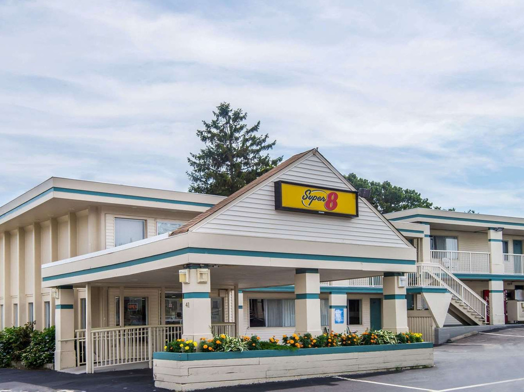 Super 8 by Wyndham W Yarmouth Hyannis/Cape Cod