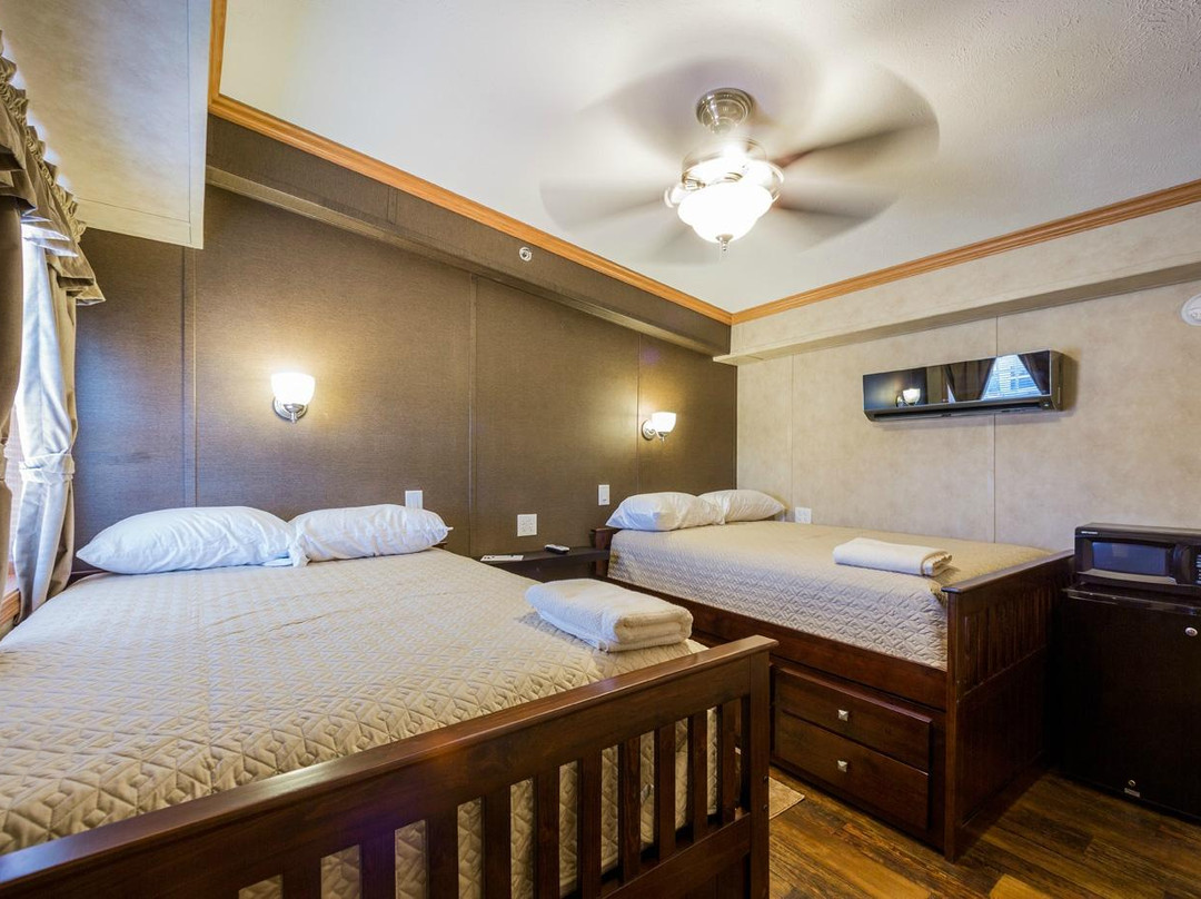 Stockdale酒店住宿-Karnes County Lodge