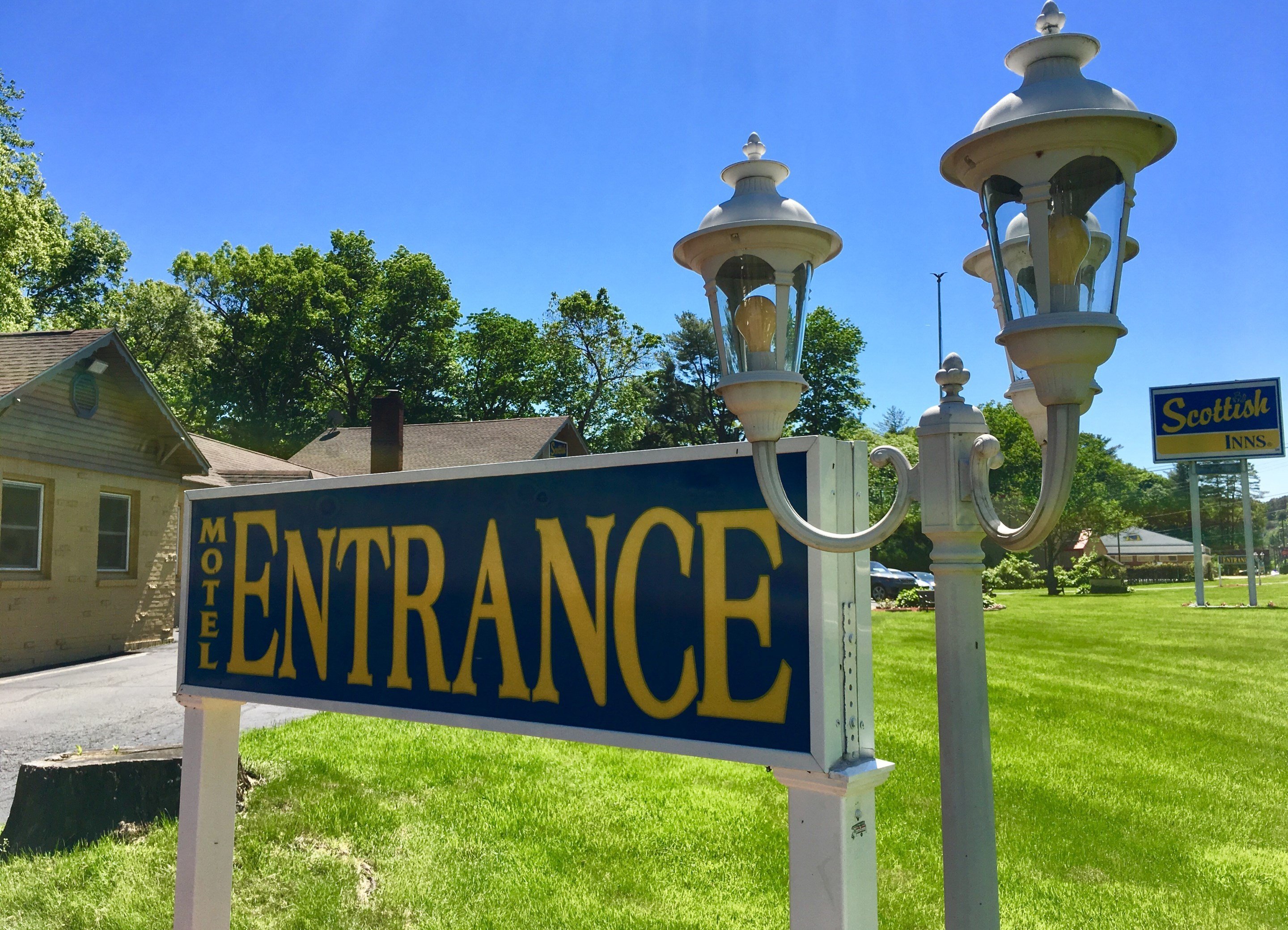 Scottish Inns Milford-官方