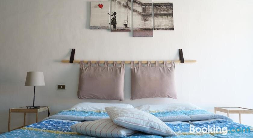 Little Sweet Escape主图