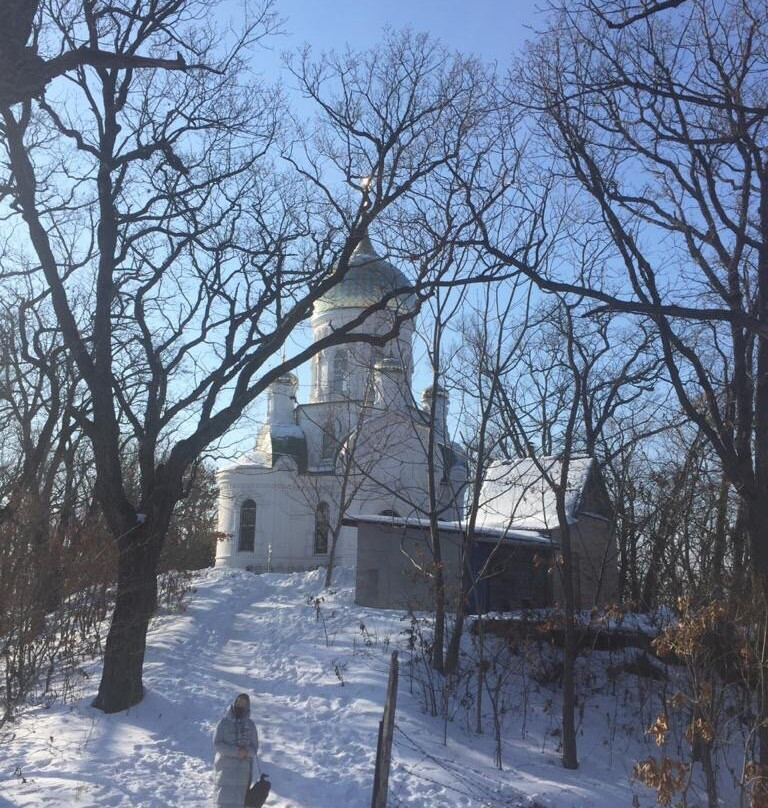 Holy Trinity Nikolayev Monastery-Gornyye Klyuchi必去景点