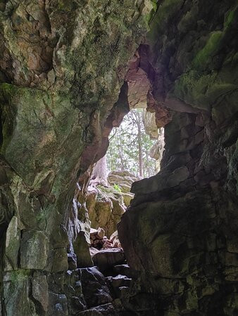 Bruce's Caves Conservation Area景点图片