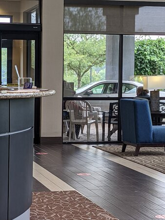 Comfort Suites South主图