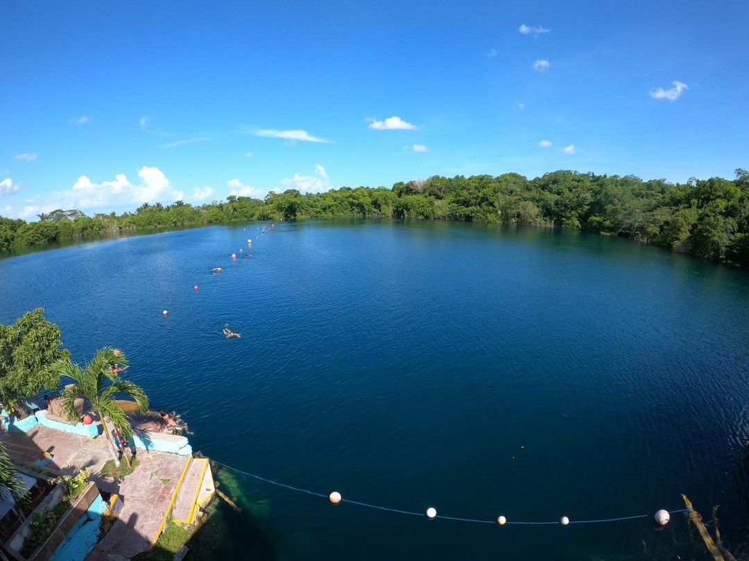 Cenote Azul-Bacalar必去景点