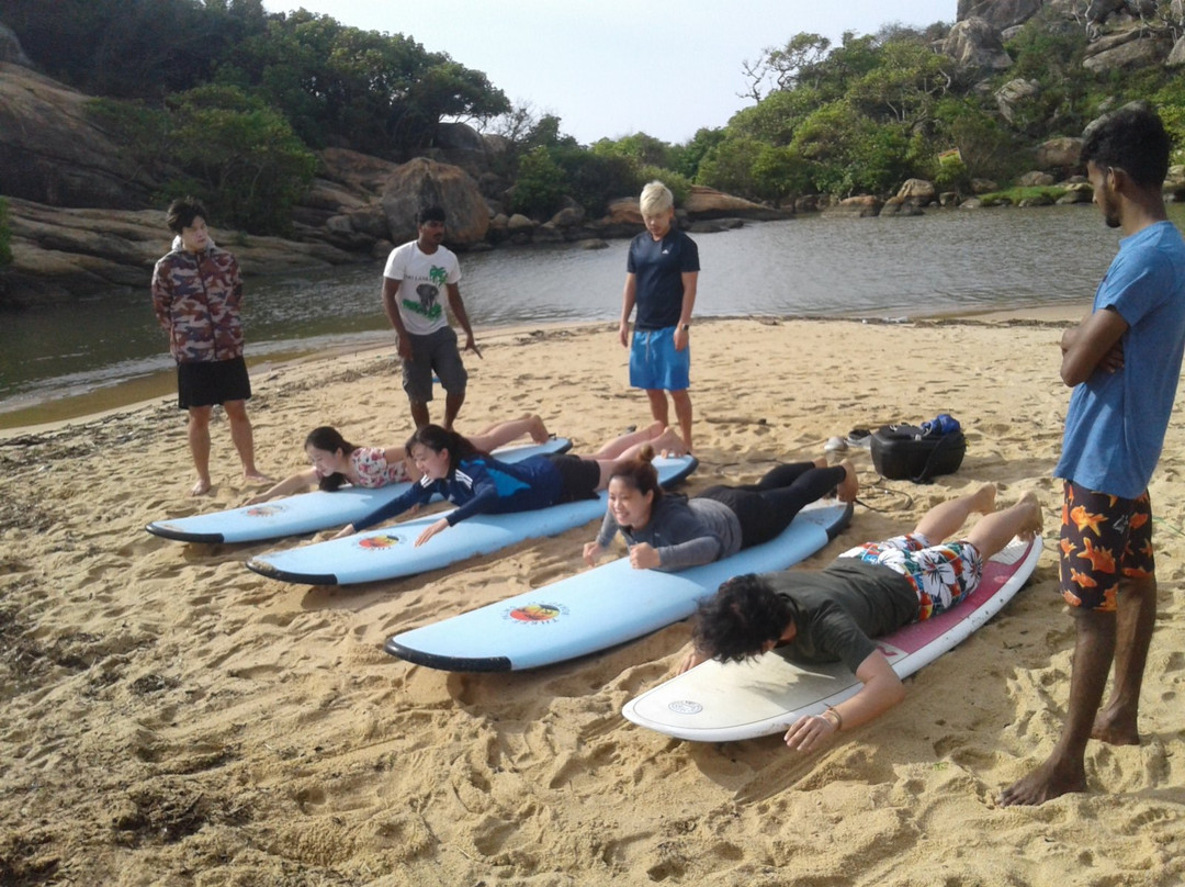 Hasan's Surf House-阿鲁甘湾必去景点