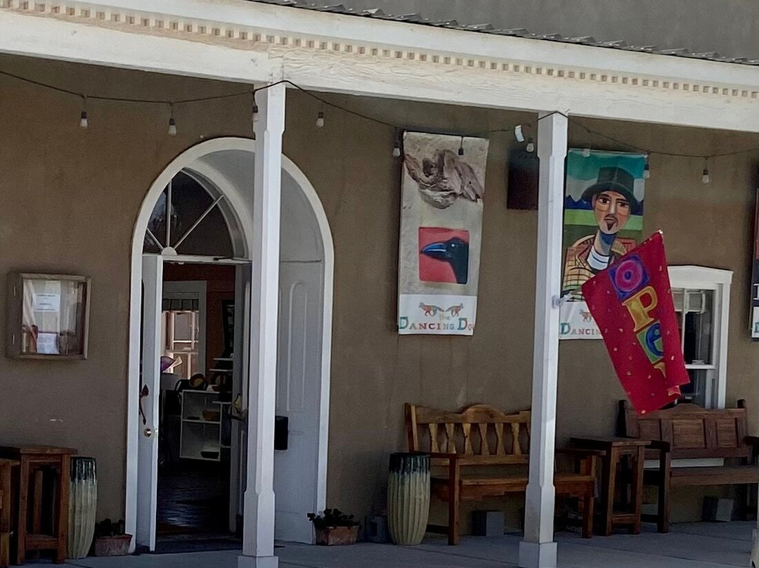 Dancing Dog Gallery-Tularosa必去景点