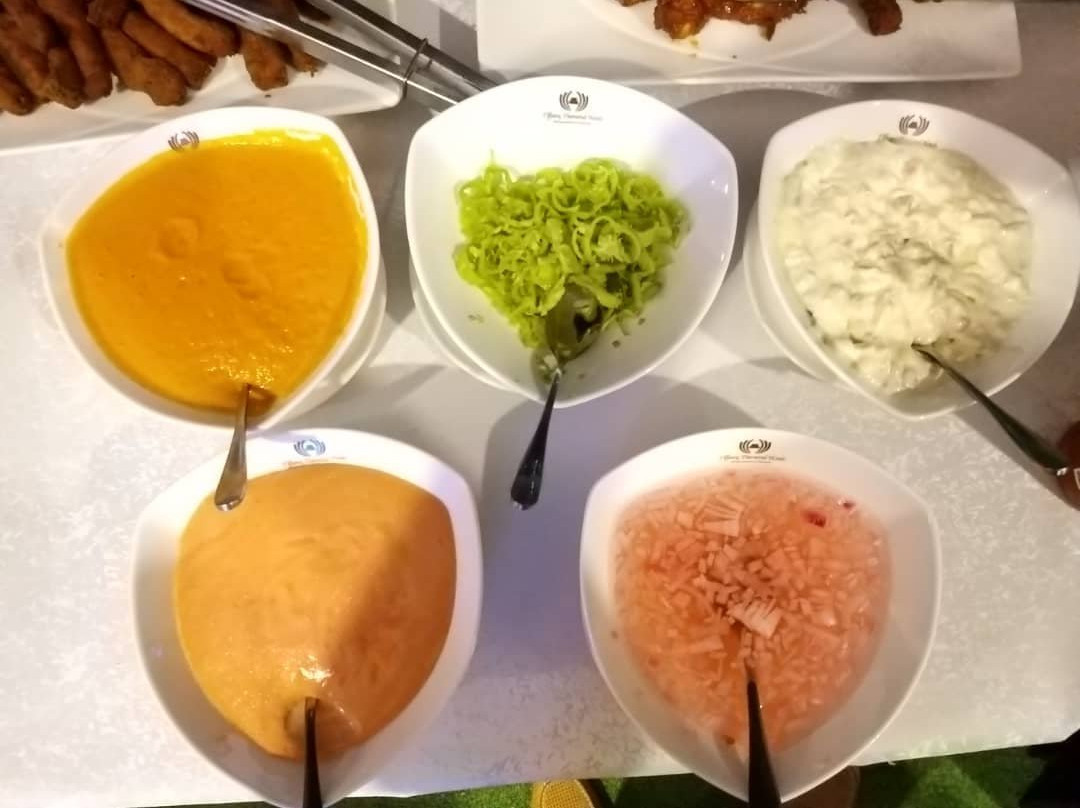 Tiffany Diamond Hotels, Makunganya Street主图