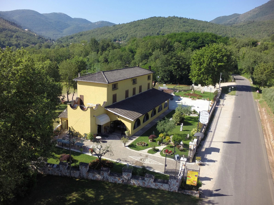 Pastena餐馆和美食-Ristorante Il Rinascente