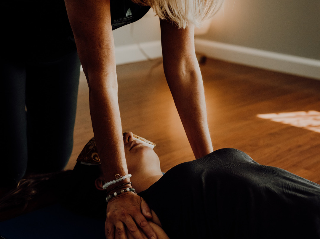 Sunstone Massage Wellness & Yoga景点图片