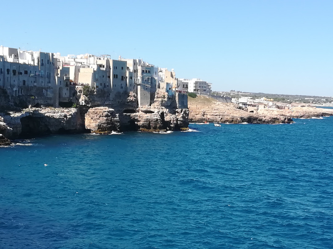 Scogliera del Lungomare Modugno景点图片
