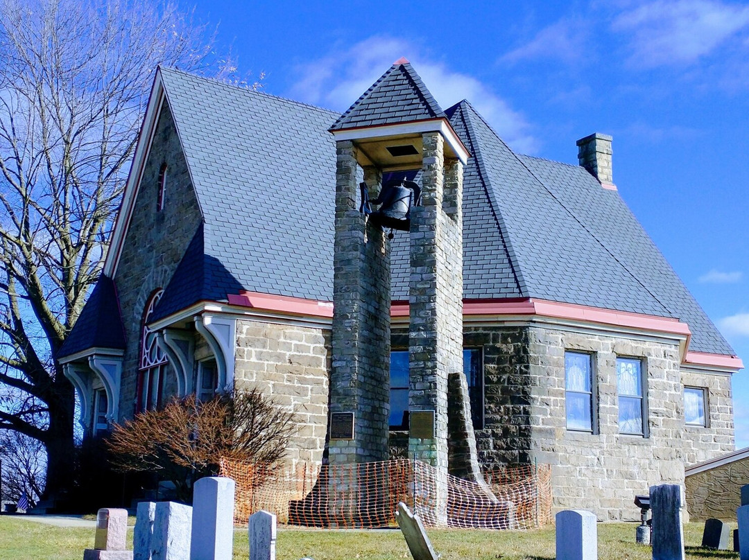 Old Stone Church And Cemetery-门罗维尔必去景点