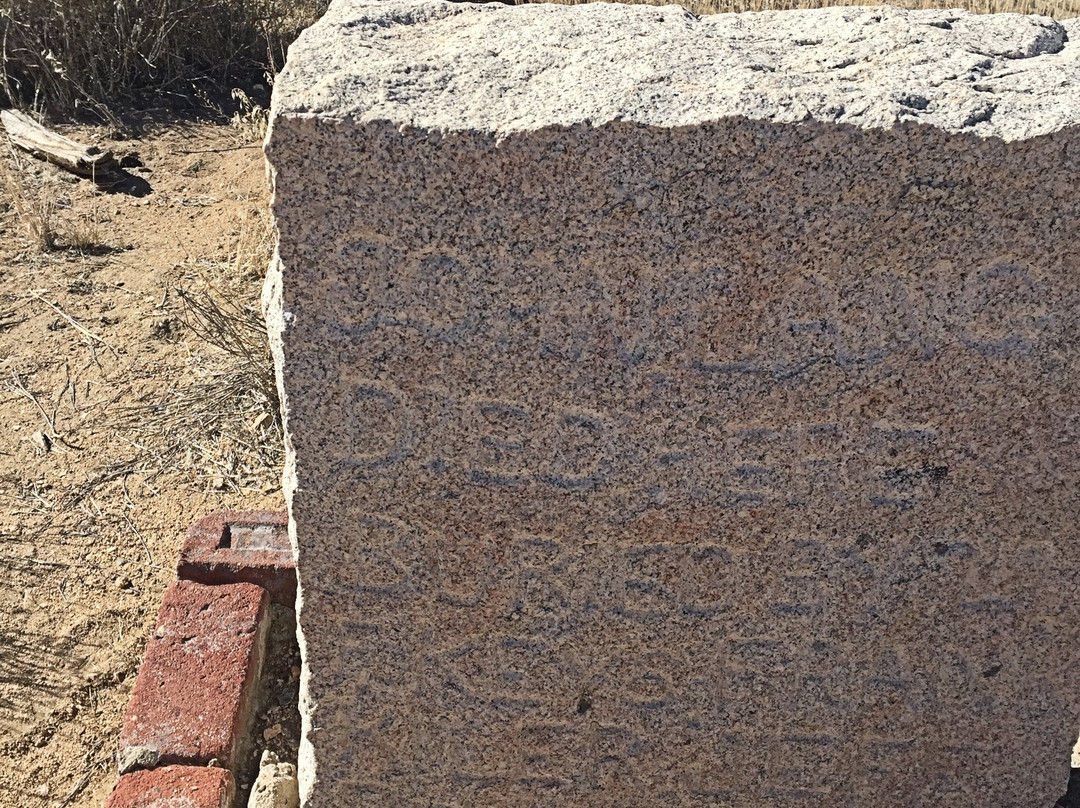 Johnny Lang Grave-约书亚树国家公园必去景点