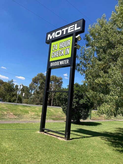 Bridgewater Motel主图